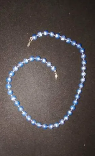 Collar gargantilla perlas violetas