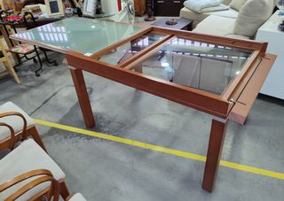 MESA EXTENSIBLE + CUATRO SILLAS