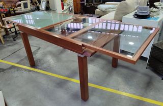 MESA EXTENSIBLE + CUATRO SILLAS