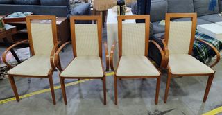 MESA EXTENSIBLE + CUATRO SILLAS