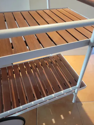 Mesita camarera Ikea madera y metal blanco