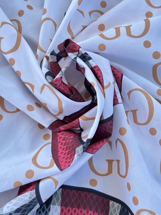 Capa Profesional Gucci Serpiente Abeja