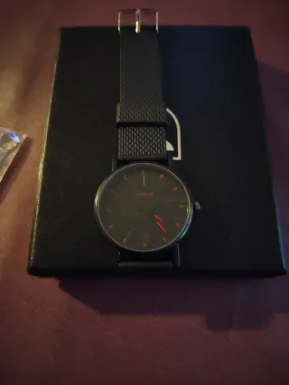 Reloj GENEVA Negro y Rojo