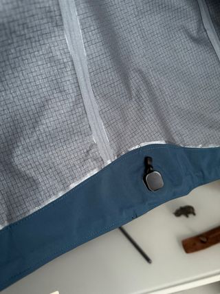 Arc'teryx Alpha SV Talla L Negra y Azul