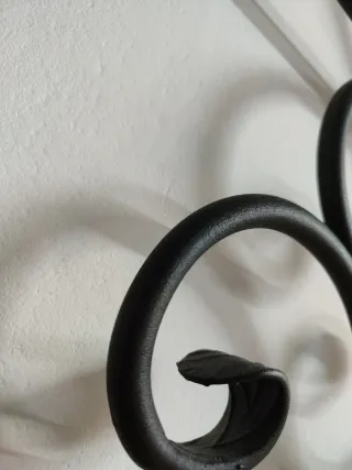 Conjunto Forja: Cabezal, 2 Mesitas Cómoda y espejo