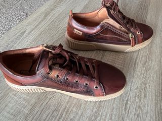 Zapatos Pikolinos Mujer Marrón y Dorado