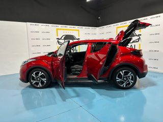 Toyota C-HR 2023