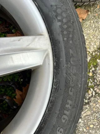 Llantas de 16 pulgadas con neumáticos Kumho