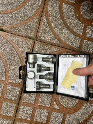 Llantas de 16 pulgadas con neumáticos Kumho