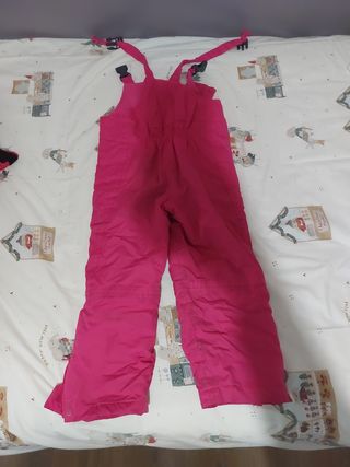 Peto de esquí para niña rosa. Talla 104 cms