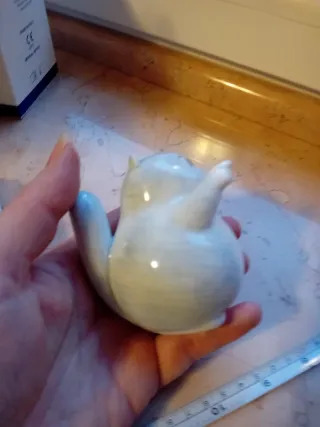 Porta incensi gatto in porcellana bianca e oro