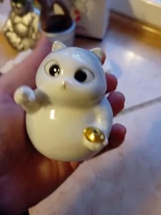 Porta incensi gatto in porcellana bianca e oro