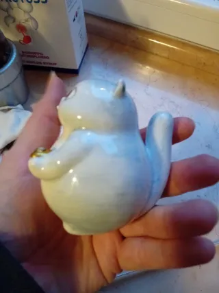 Porta incensi gatto in porcellana bianca e oro