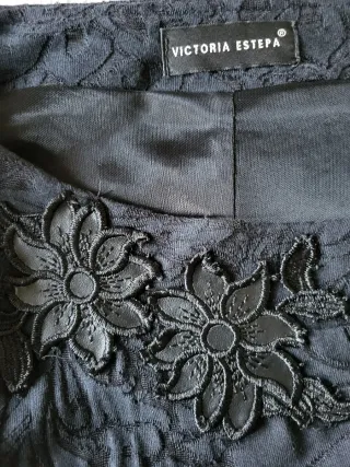 Vestido negro SG con bordado