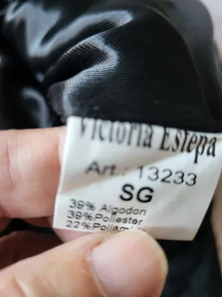 Vestido negro SG con bordado