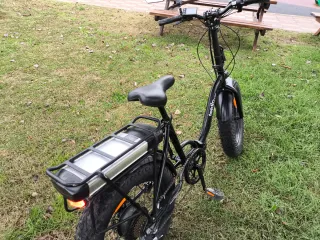 Bicicleta Eléctrica Fat Bike Negra