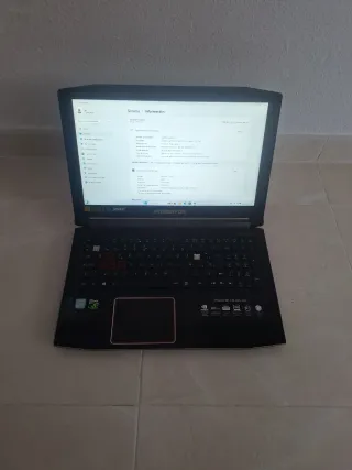 Portátil Predator Negro