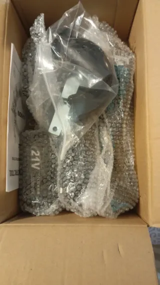 Amoladora Radial con 2 baterías grandes y cargador