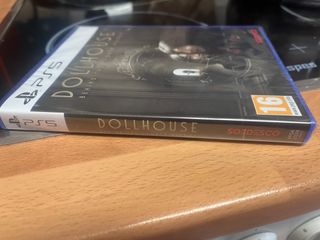 Dollhouse: Behind the Broken Mirror – PS5 – NUEVO