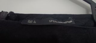 Vestido negro con bordados verdes sin estrenar