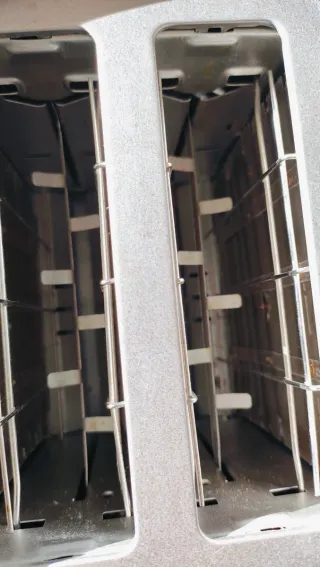 Cafetera Krups Essenza Mini y Tostadora