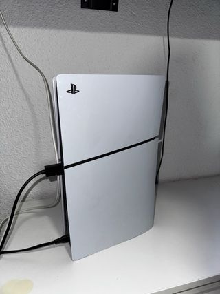 PlayStation 5 Slim 1TB Bianca + 1 controller