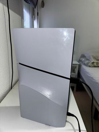 PlayStation 5 Slim 1TB Bianca + 1 controller