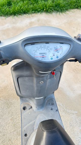 Honda Scoopy 100
