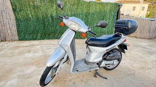 Honda Scoopy 100