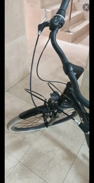 Bicicleta de paseo negra