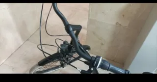 Bicicleta de paseo negra