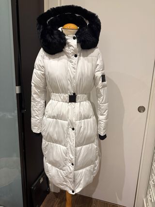 Abrigo Desigual acolchado blanco, nuevo