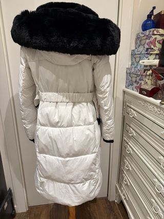 Abrigo Desigual acolchado blanco, nuevo