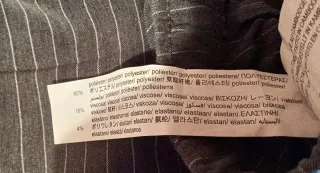 Pantalón gris de vestir con caída