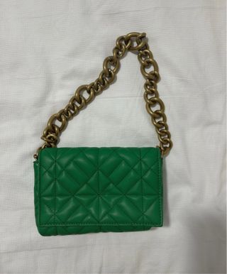 Bolso verde acolchado Zara