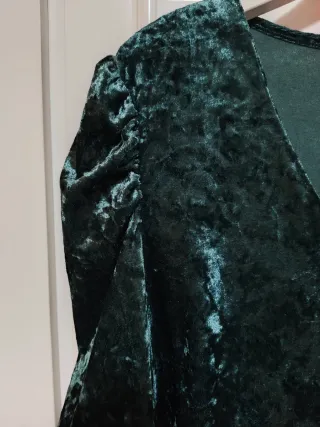 Vestido de terciopelo verde