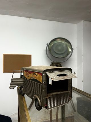 Camión de Juguete Metálico