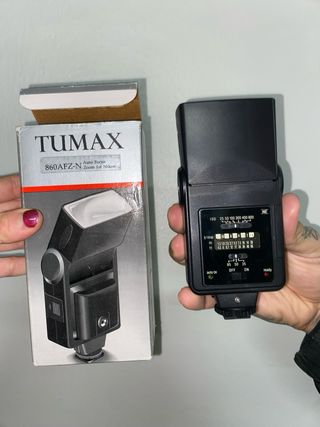 Cámara Nikon F50 analógica