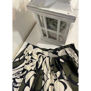 Gonna Miu Miu seta corta