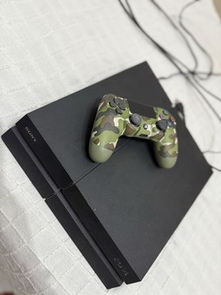 PS4 (PlayStation 4) + Mando Camuflaje