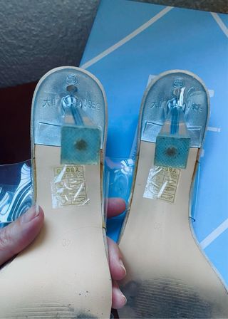 Sandalias Tacon Transparente Beige MIA