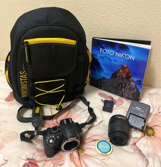 Cámara Nikon D3100 + Accesorios