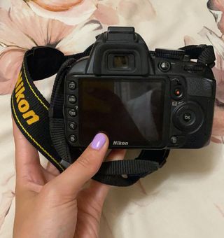 Cámara Nikon D3100 + Accesorios