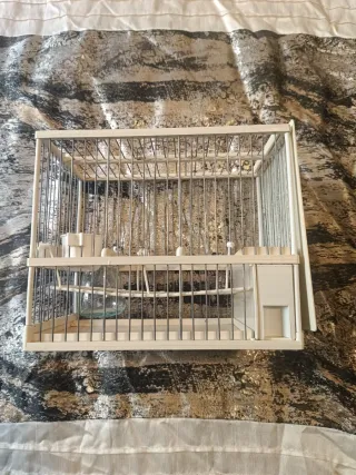 Jaulas completas de jilgueros. pardllo verderones