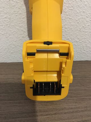 Taladro Dewalt DCH133