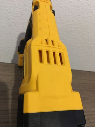 Taladro Dewalt DCH133