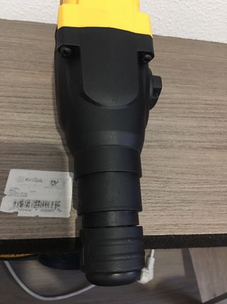 Taladro Dewalt DCH133