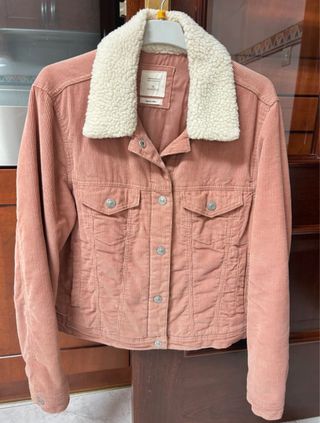 Chaqueta vaquera rosa con borrego Talla M