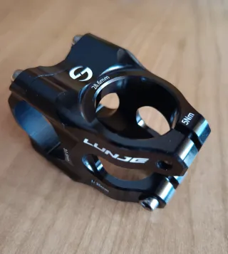 Pedales y potencia bicicleta