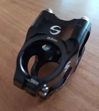 Pedales y potencia bicicleta